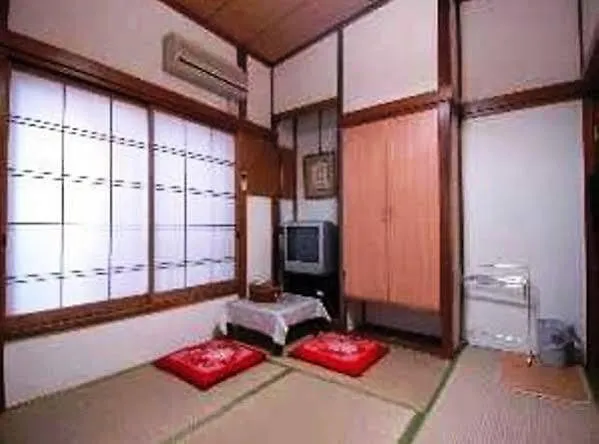 Ryokan Sansuiso Tokyo 2*,  Japan