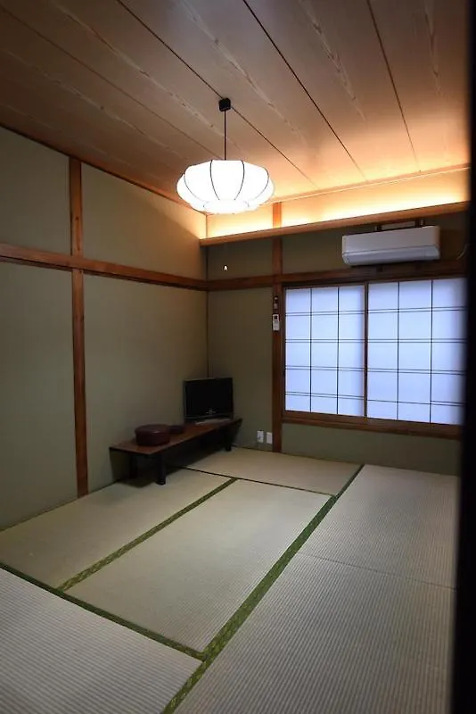 **  טוקיו Ryokan Sansuiso יפן